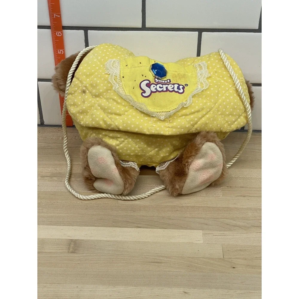 Vintage Galoob Sweet‎ Secrets Purse Pal Yellow Dog Puppy Toy Dress Up Bag 90s